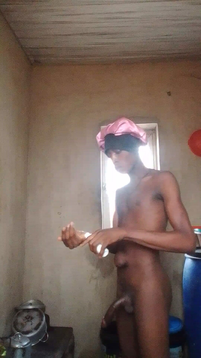 Blacksexy: Maîtresse éjacule