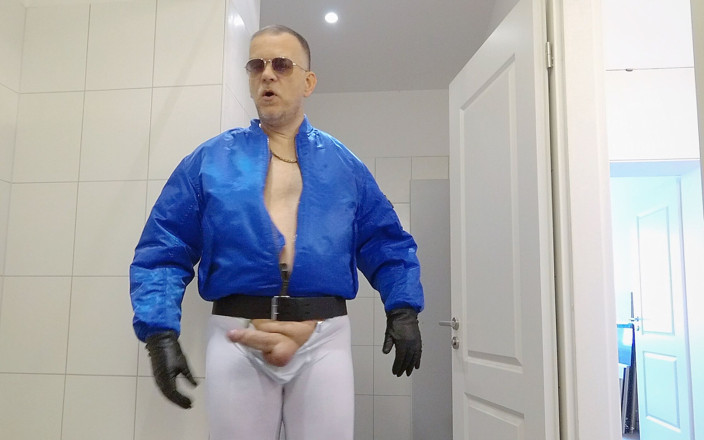 GERMANE_XL: Розтягнути чувака з купальником 10 (знімки сперми xxl)