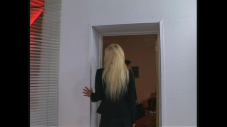 EroticPlanet XXX: Des grosses bites bien dures pour des salopes sexy - épisode 4