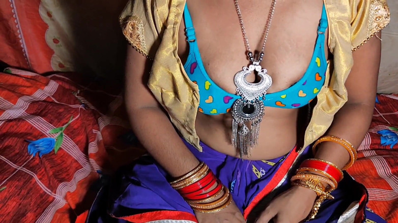 Desi step mom: Seks anal penuh nikmatin desa asli
