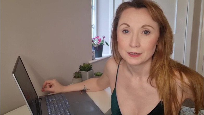 Lily kink: Bos Gergasi Membuatkan Awak Mengecut Dan Menghinakan Awak