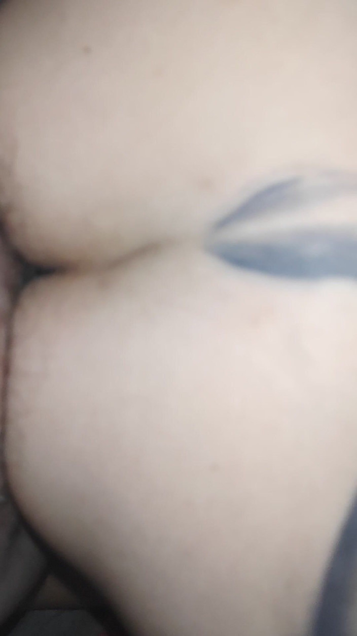 AmateurSex95: Grito y me corro duro cuando me folla a lo...