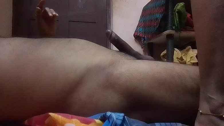 Skydreem1104: Une villageoise indienne apprend à son mari en la assoyant dessus