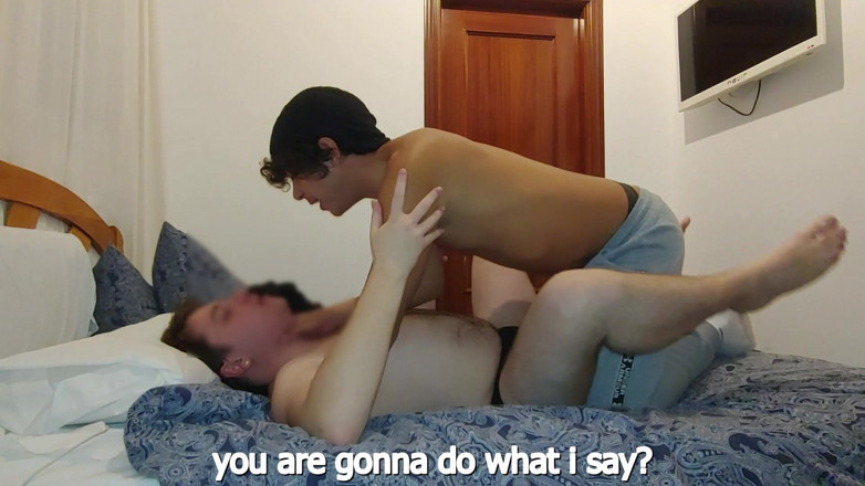 LeoTeenLatinos: Siswi sange ini mencoba seks gay untuk pertama kalinya di...