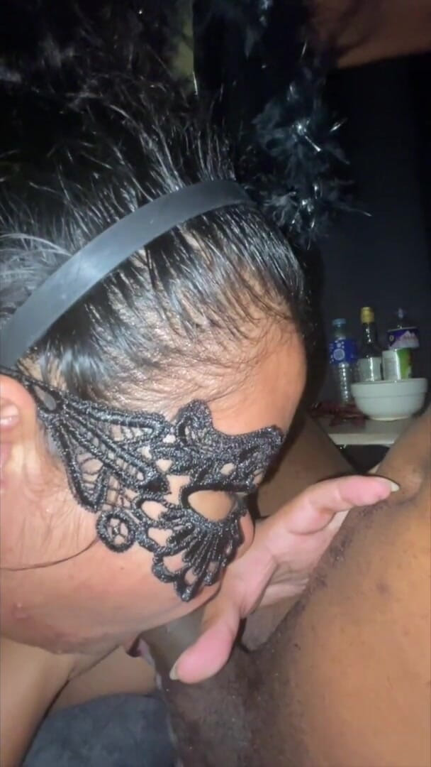 DutyFreeX: Deepthroat salivoso asiatico &amp; cavalcando forte