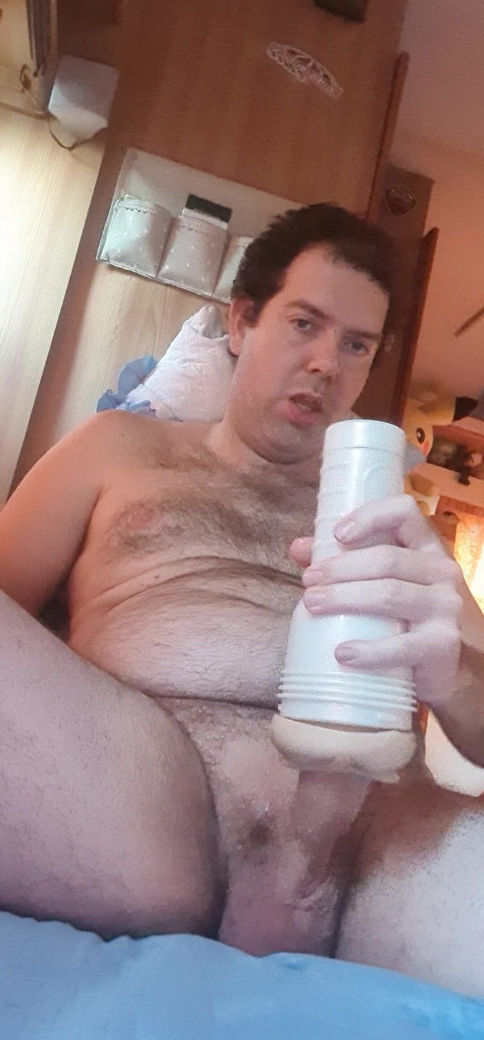 Mirko2589: Masturbation Grosse bite