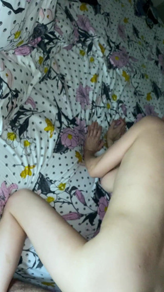 Jollyfuckingoldman: Зрадлива дружина розтягує свою дупу для великого чорного члена, жорсткий анальний трах до кремпаю, справжнє аматорське домашнє відео