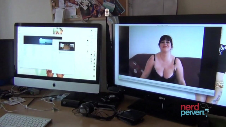 Nerd Pervert: Nicoletta - 熟女高潮