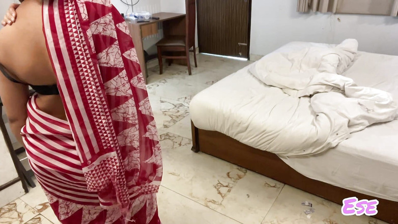 Sammy Sins: Perasaan belakang bhabhi berakhir dengan seks