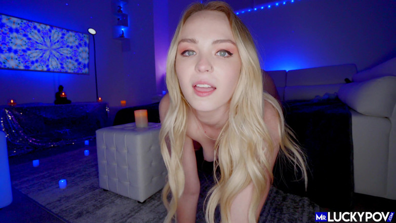 Mr.Lucky POV: La bionda lilly Bell ingoia sperma