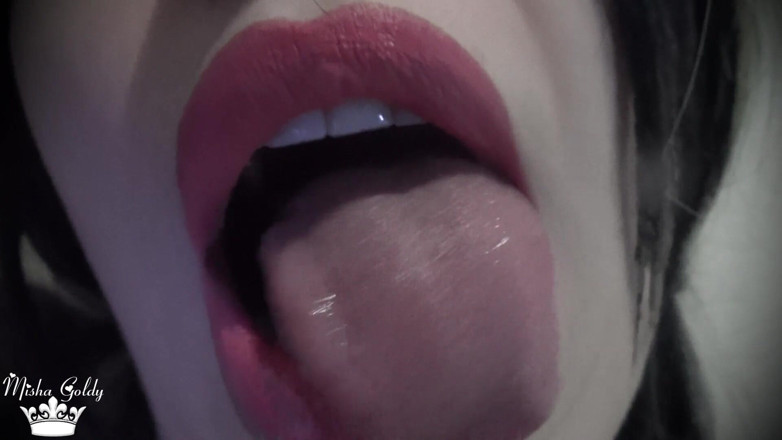 Goddess Misha Goldy: Ipnotizzato dalle mie labbra rosa e sborrata
