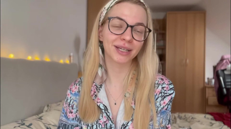 Goddess_Bella_Rae: Paypig lever på $30 i månaden efter att jag sköljt honom...