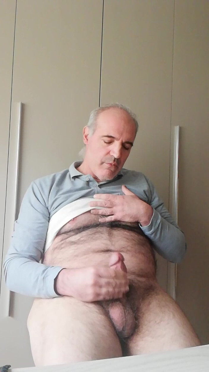 Setesesso7: Chcaní a masturbace s výstřikem