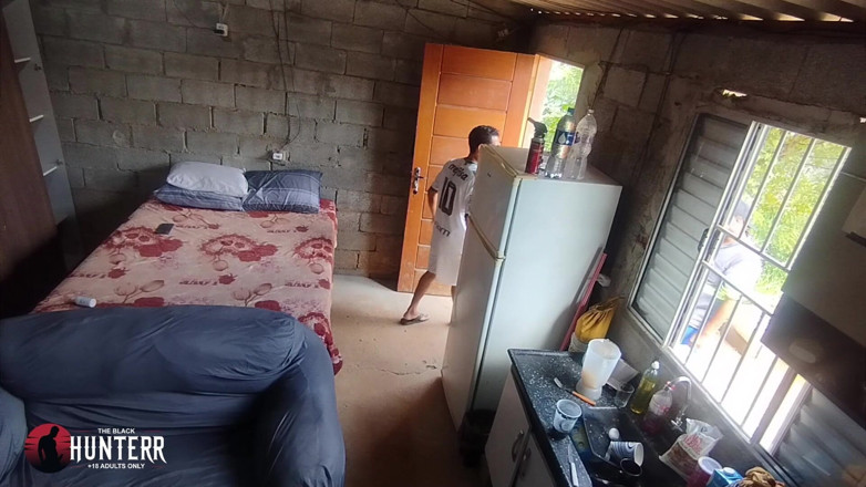 TheBlacKHunterr: Ma voisine de travail m’a donné une vidéo 1