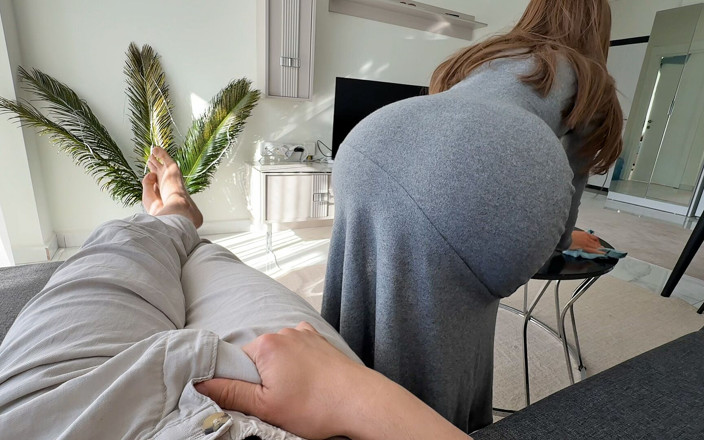wowlove: Styvmamma fångade styvson med boner medan han städade och hjälpte...