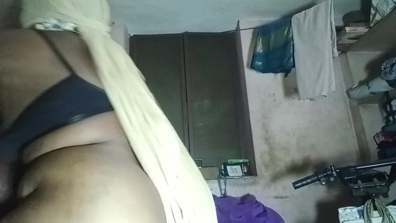 Tamil Anti Uma235: Měl Jsem Sex Se Svou Bývalou Přítelkyní Hned Poté, Co...