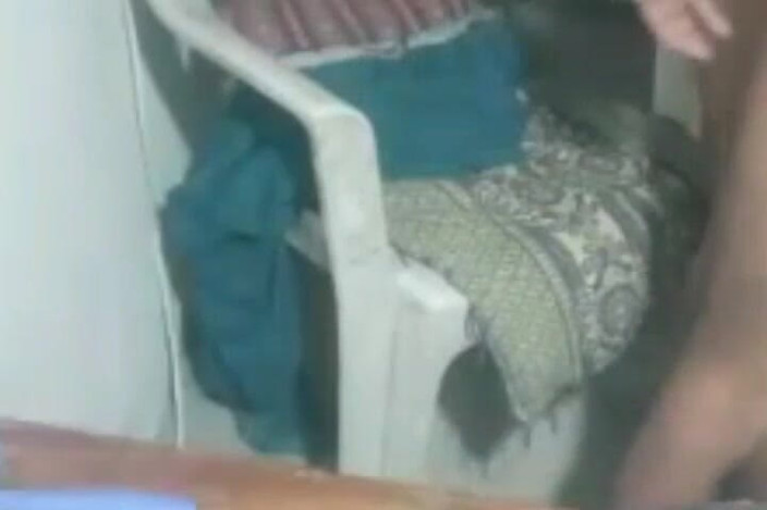 tarelgc: Abang tiri mahukan pepek, saya suka zakarnya bahagian1