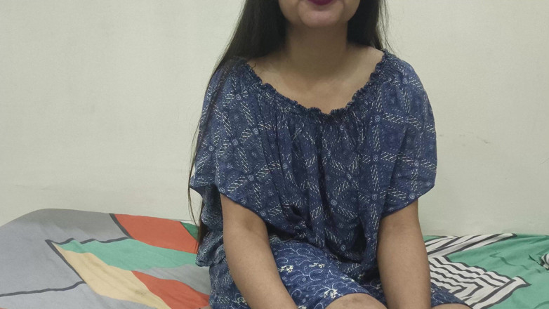 Saarabhabhi6: Cachonda india Saara masturbándose en video xxx muy muy caliente