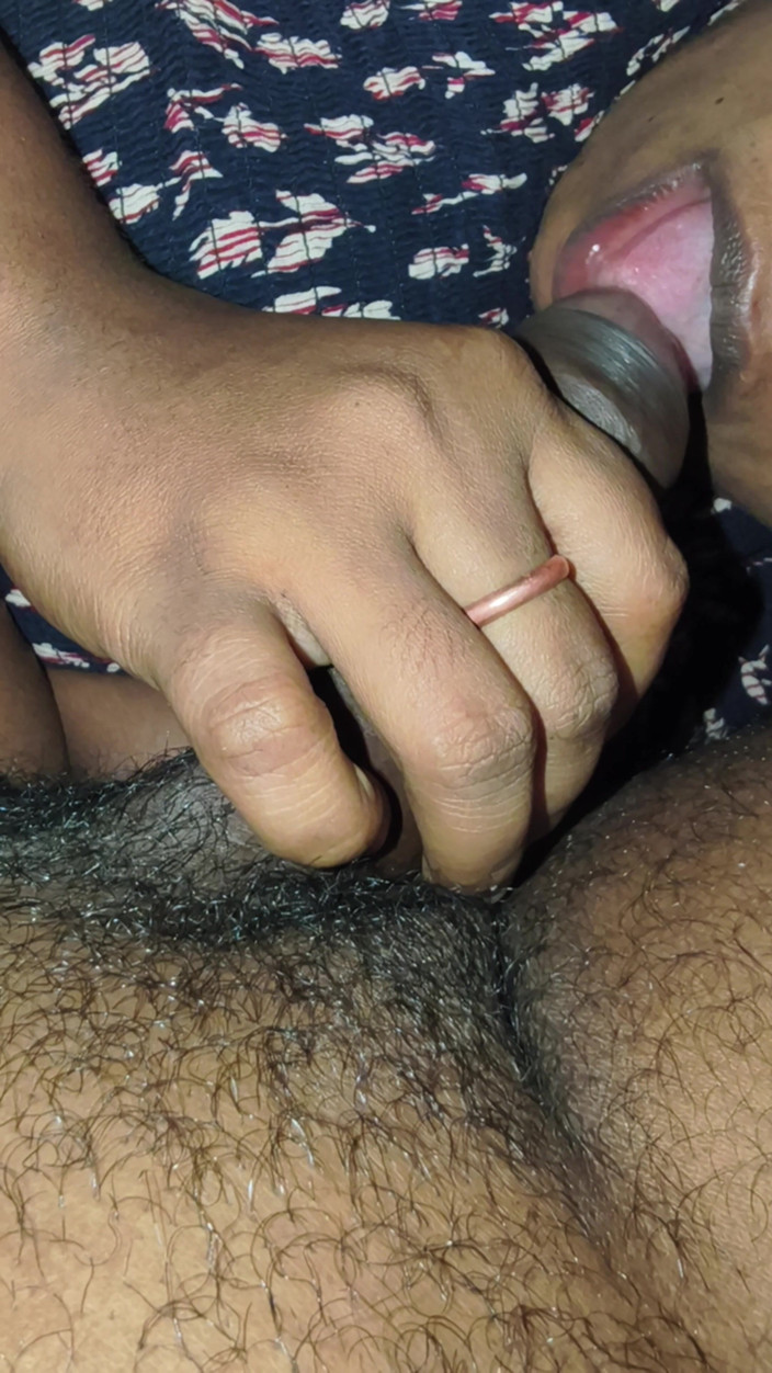 Realmallucouplevlog: Hai Dears Hari Ini Blowjob Kecil, Kerana Dia Melancap Tiba-tiba
