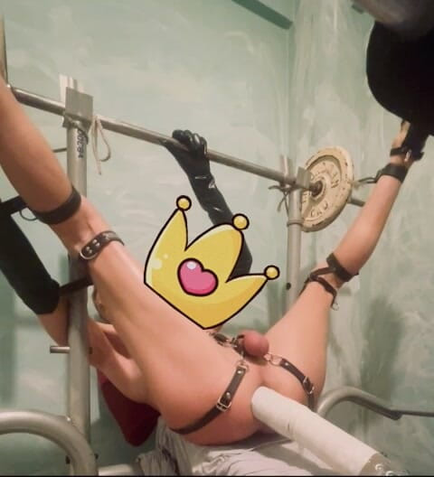 Analguy: anal în grup