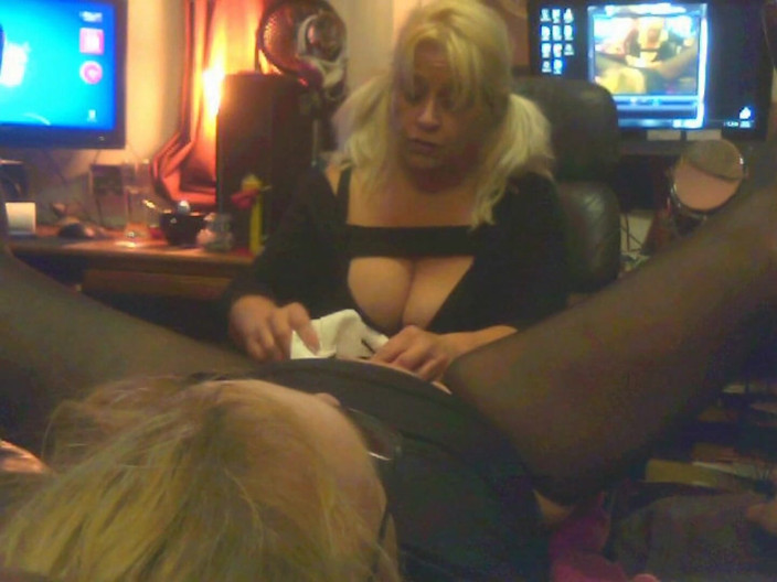 Smokling Hot Ass3: Orgasme Berganda dalam tekak Awak