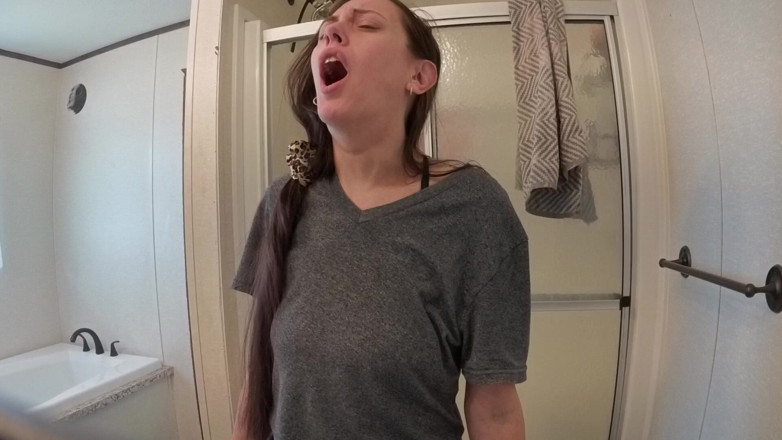 Flawless Melissa: Help Me Sneeze