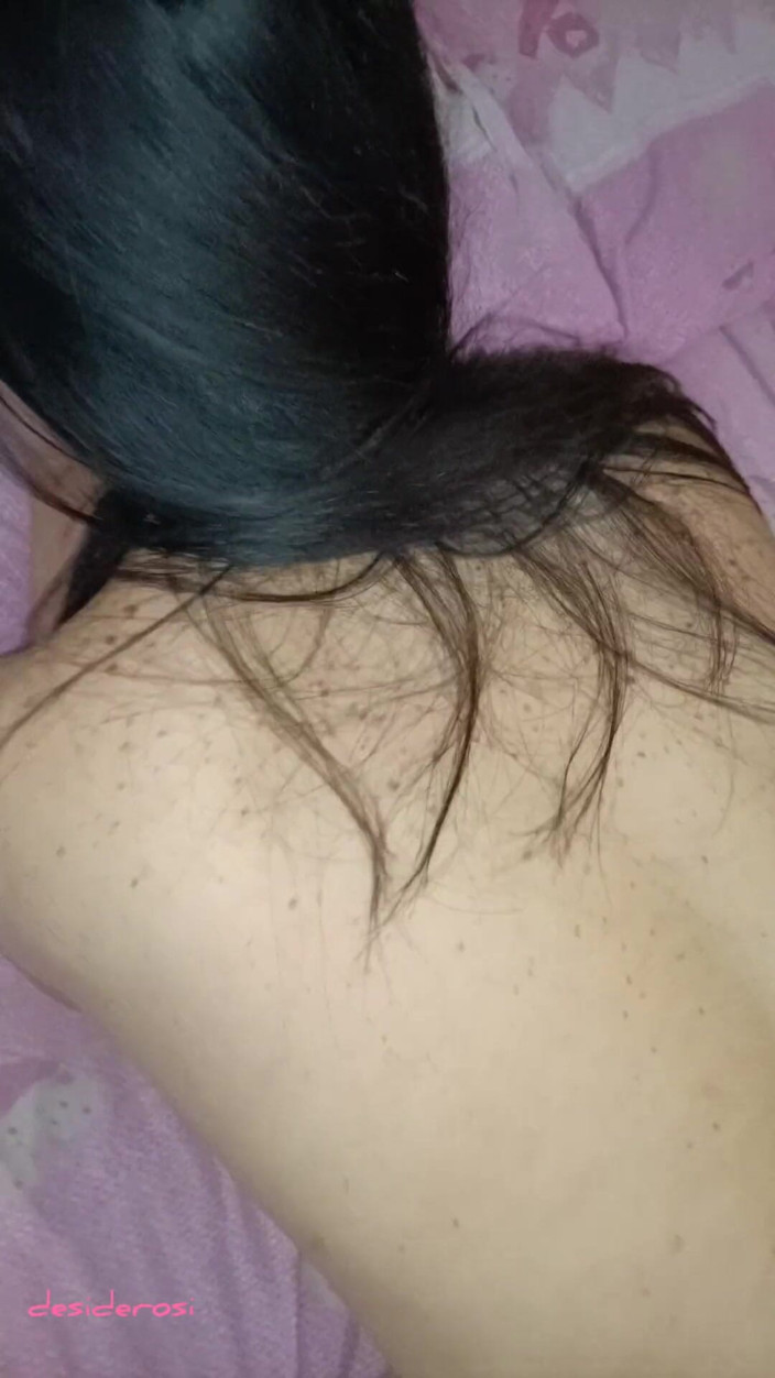 Jennyliam: Den italienska MILf knullas bakifrån och får sperma på sin...