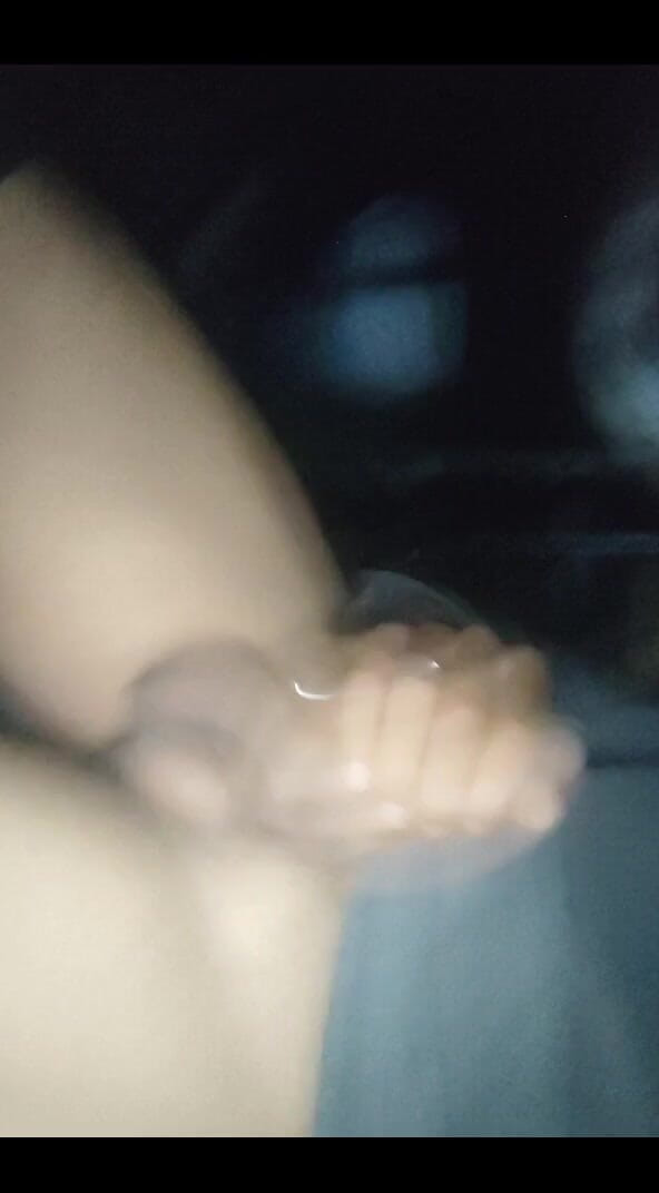 AlexAlejandro13: Caliente en la puerta de mi casa