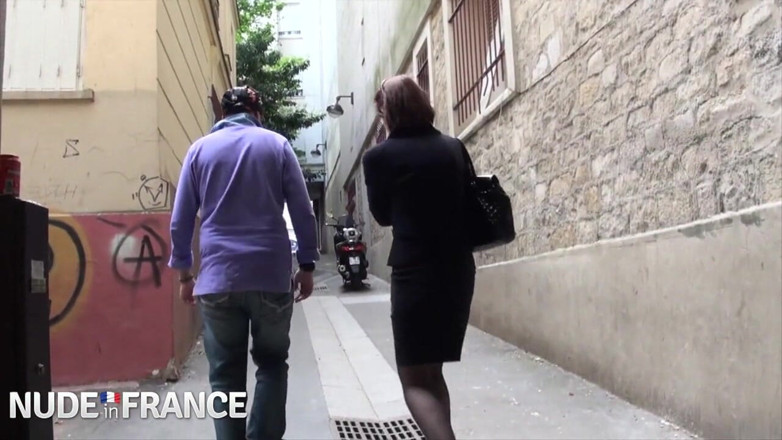 La France a Poil: Une vieille pute Français se filme en train de baiser...