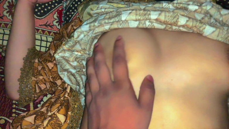 Kingsizedevil: Sıkı amcığımı kim sikiyor