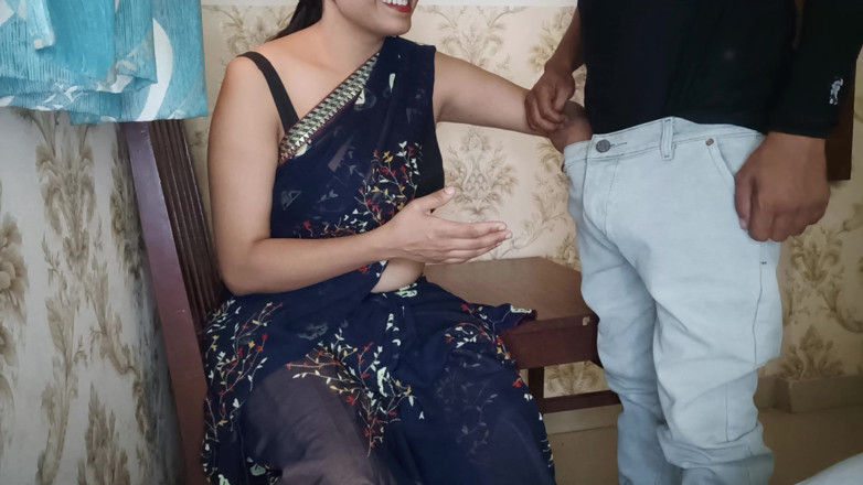 Yourdidipriya: Bhabhi disetubuhi oleh penyewa yang datang untuk menyewa kamar