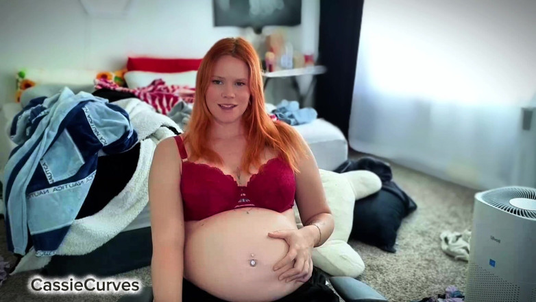 Cassie Curves: मेरा बड़ा पेट
