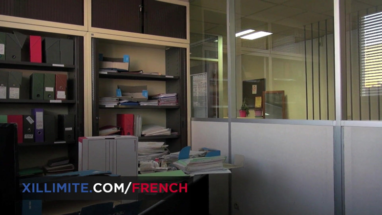French girls at work: 애널 섹스