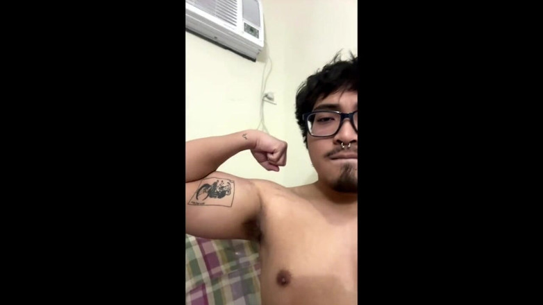 Rent a gay productions: Un Philippin Pulpeux De 23 Ans Se Fait Baiser Sur Cam2cam...