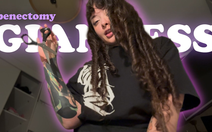 Pedazodchicle: Nauthy Giantess sana ve devours'a penektomi yapıyor