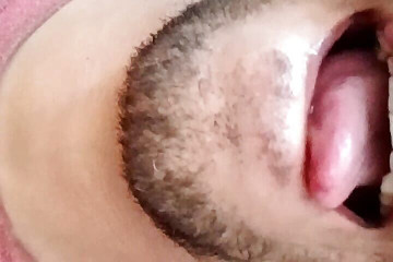 Thakursammy: Ma bouche et mon corps