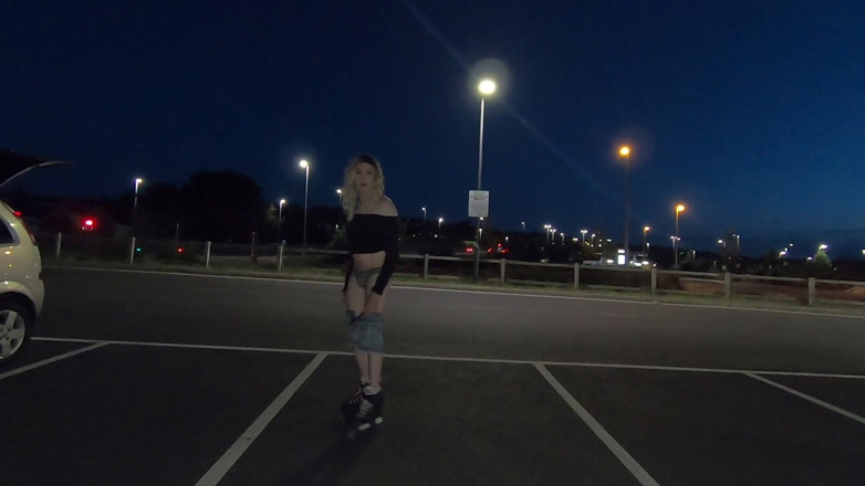 The Midnight Minx: Minxys mitternachts skate