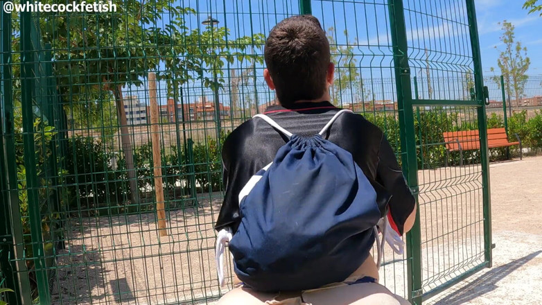 Cool Body: Bir sokak spor salonu bana pozisyonları sikmek için fikirler veriyor....