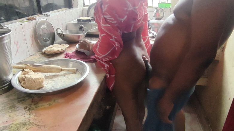 FULLMJEDETI: Vesnice Wali Bhabhi Ko Kitchen Me Chodai Kiya Čas na vaření