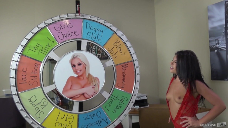 Immoral Live: Le game show le plus dément de tous les temps...
