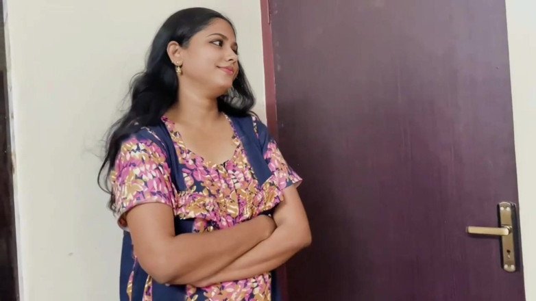 Desisexqueen: India milf compensa con su inquilino y todo se puso...