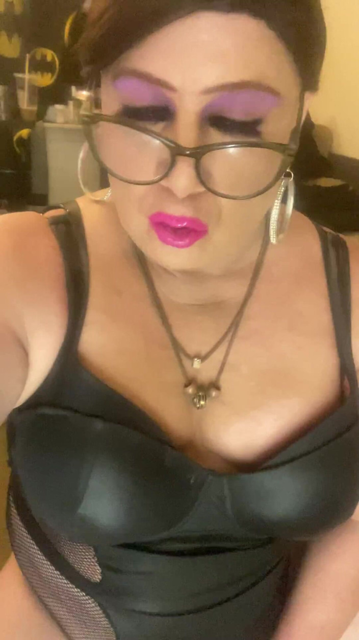 Krissy Sweets: La trav krissy sweets nei suoi tacchi alti sexy