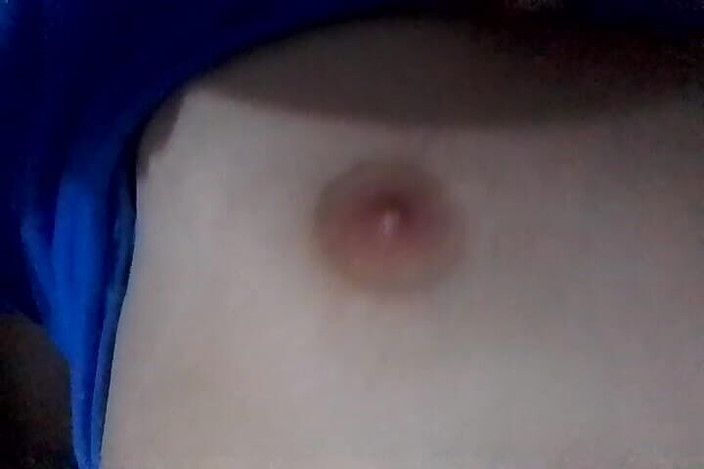 Thakursammy: Pezones de un joven