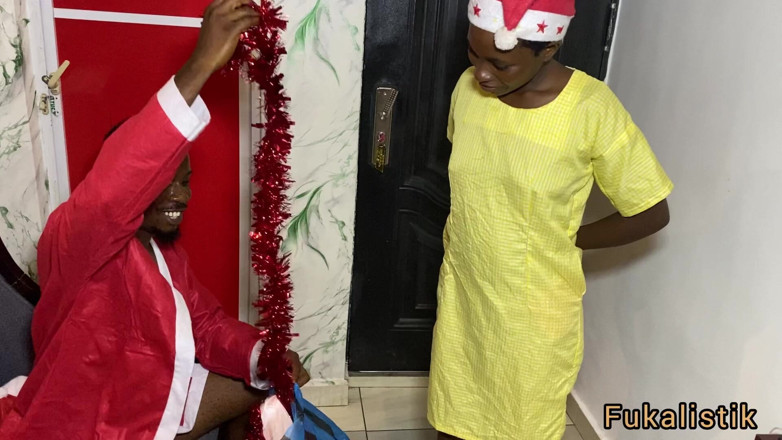 Fukalistik: BBC Neighbour Fucks Landlords Ebony Teen Stepdaughter with Christmas Gift