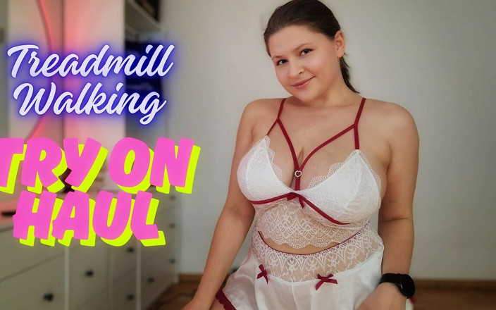 Tina Angel: Provocación de lencería en cinta - caminando en lindos atuendos caseros...