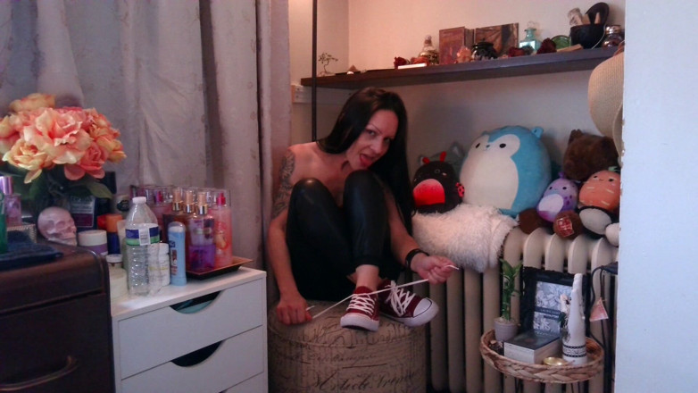 Raven Willow: Хочу взяти примху мого взуття