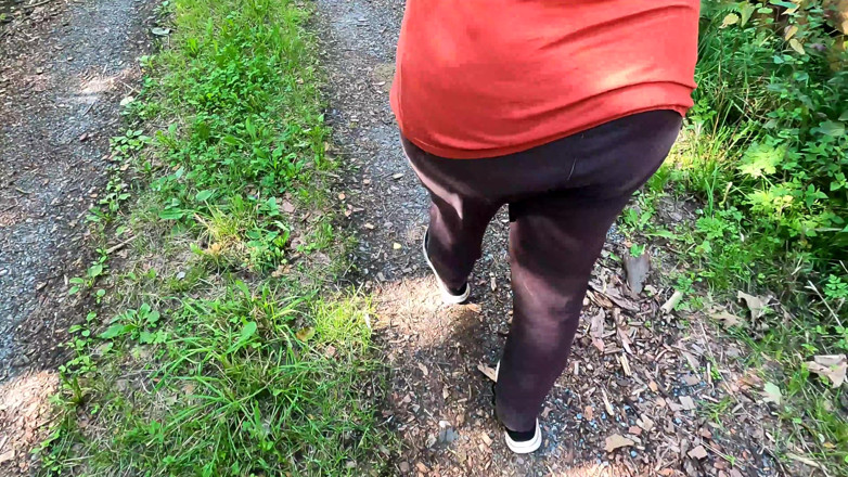Bouncy Tits Action: Låt klockorna hänga ner och slå