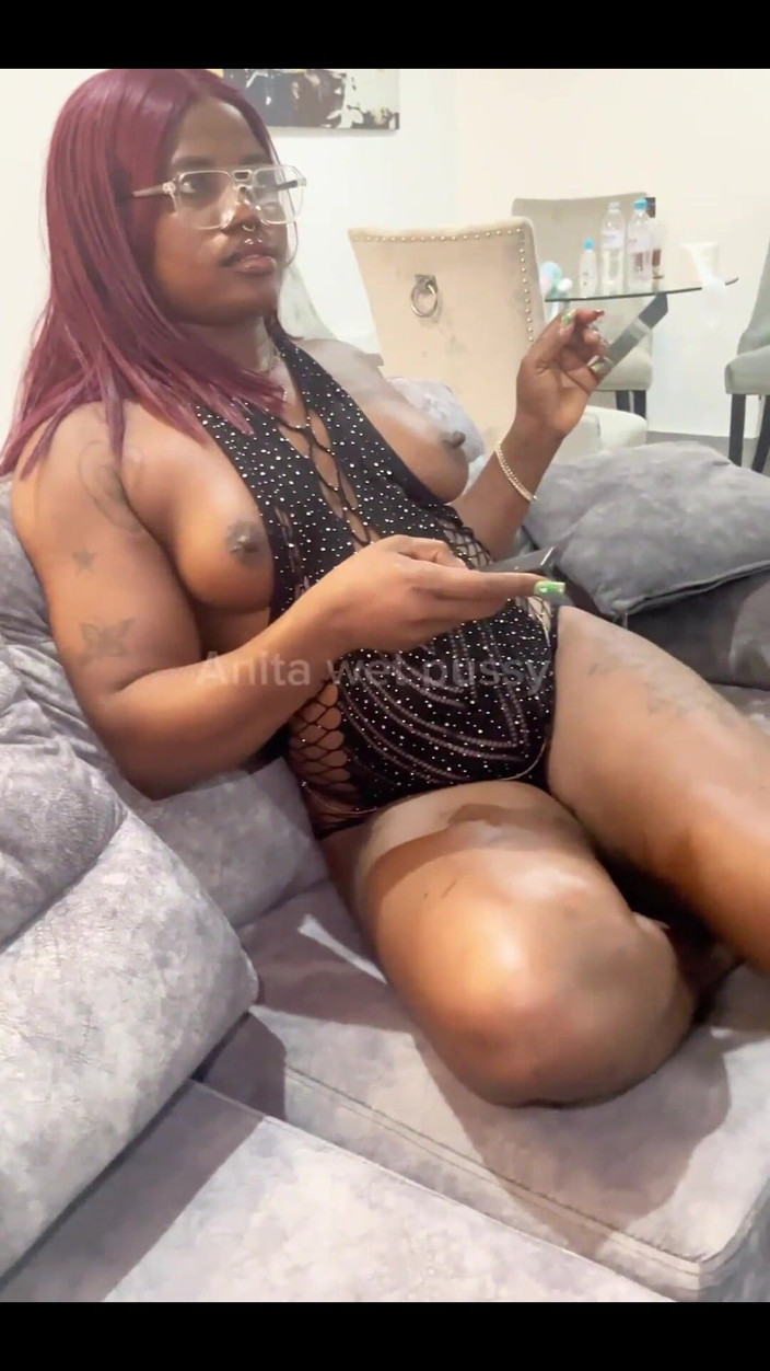 Anita wet pussy: Ateşli çıplaklarımı bir kaçının kombinasyonu