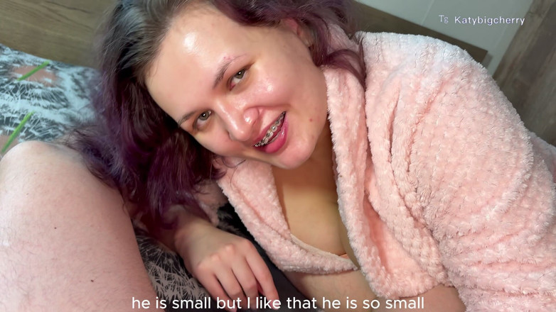Katybigcherry: Une belle-mère suce la petite bite de son beau-fils