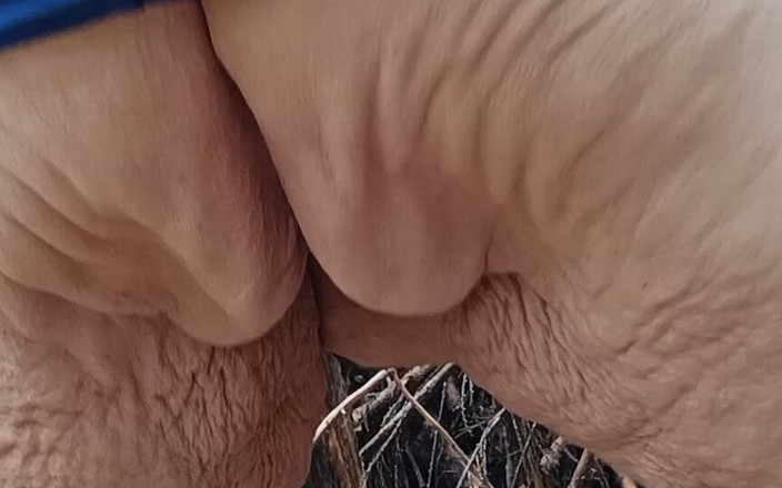 HerculesnVENUS: Wild n Wet Shesgonna pet mà âm hộ n ram rằng...